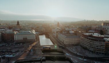 Tráfego no aeroporto de Gotemburgo suspenso após avistamento de drones