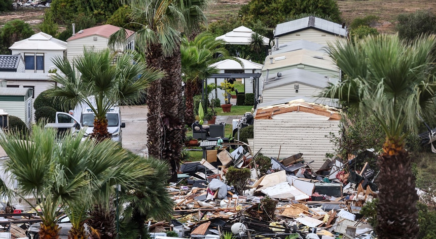 Especialista discorda. Proteção Civil considera que resposta a tornado "foi adequada"