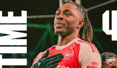 Arsenal imparável vence dérbi com hat-trick de Eze e destaca-se no topo da Premier League