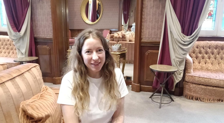 Pilar Palomero realiza "Pequenos Clarões", um drama sobre luto e de perdão