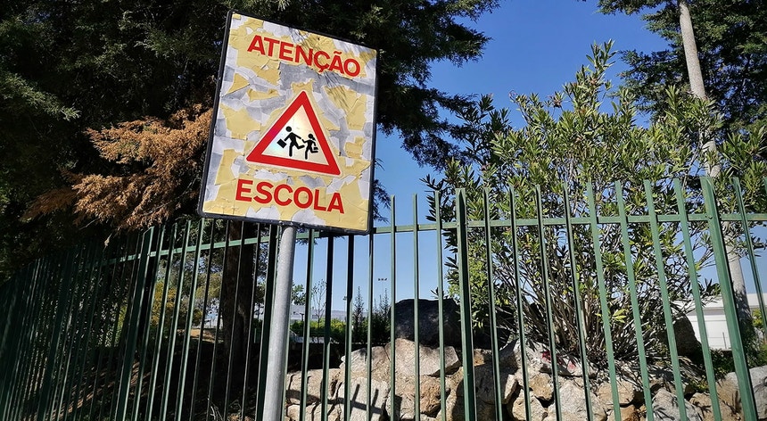 Embaixada brasileira recebe garantia de que caso de aluno em Cinfães "será devidamente apurado"