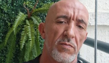 Cristian Cravinhos vende quadros que diz ter feito em Tremembé - Portal iG