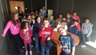 Alunos do Agrupamento de Escolas Afonso de Paiva visitaram a Rádio Castelo Branco