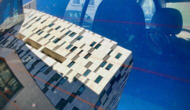 PJ pede ajuda à população para encontrar pais de bebé encontrado morto no lixo em Cascais