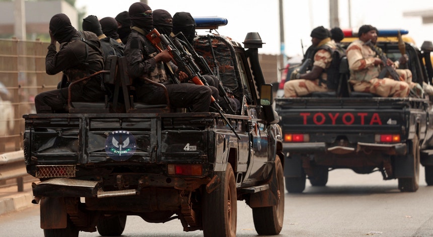 Guiné-Bissau. PAIGC denuncia invasão armada à sua sede nacional