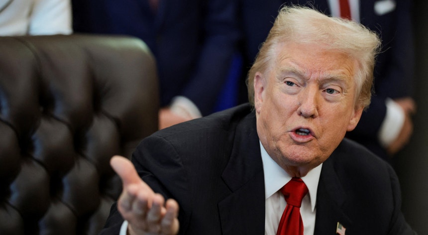 Trump anuncia redução de preços de medicamentos contra a obesidade