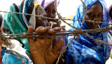 150 mil mortos. Uma guerra, massacres e atrocidades que não são sexy