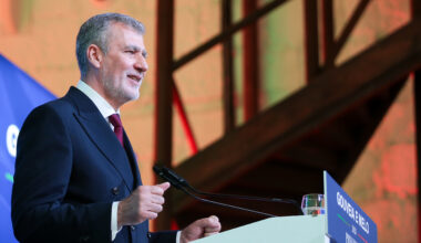 Henrique Gouveia e Melo tece duras críticas a candidaturas que se dizem apartidárias, mas usam recursos de partidos