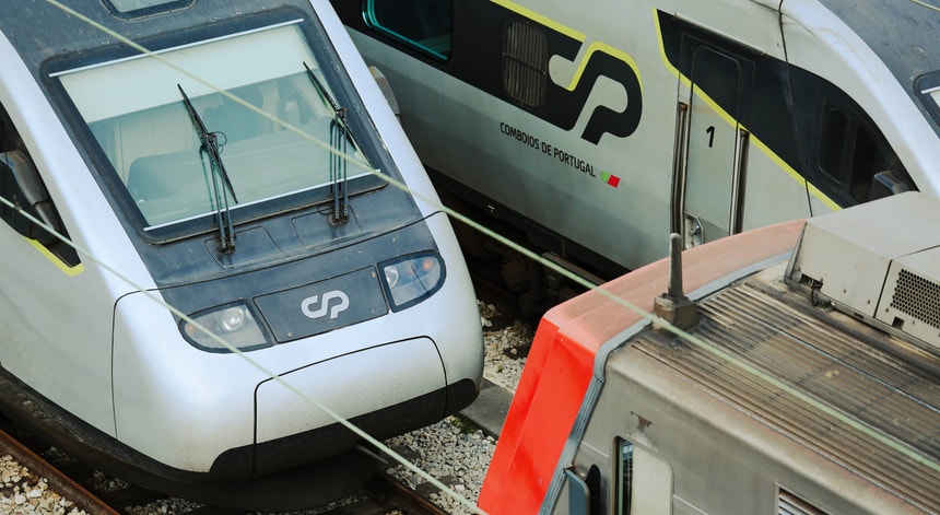 Condições de trabalho e segurança. Revisores da CP em greve parcial até 13 de novembro