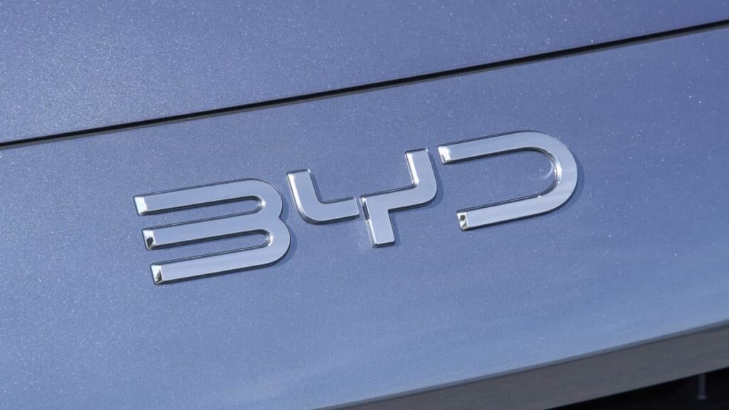 BYD fábrica Portugal carros elétricos
