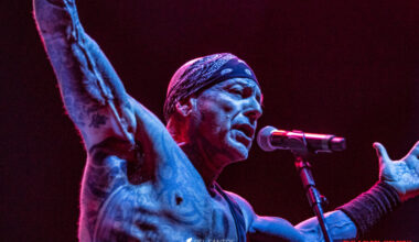 EVAN SEINFELD (BIOHAZARD): "Fiz mais dinheiro em três anos de pornô do que em vinte anos na música"