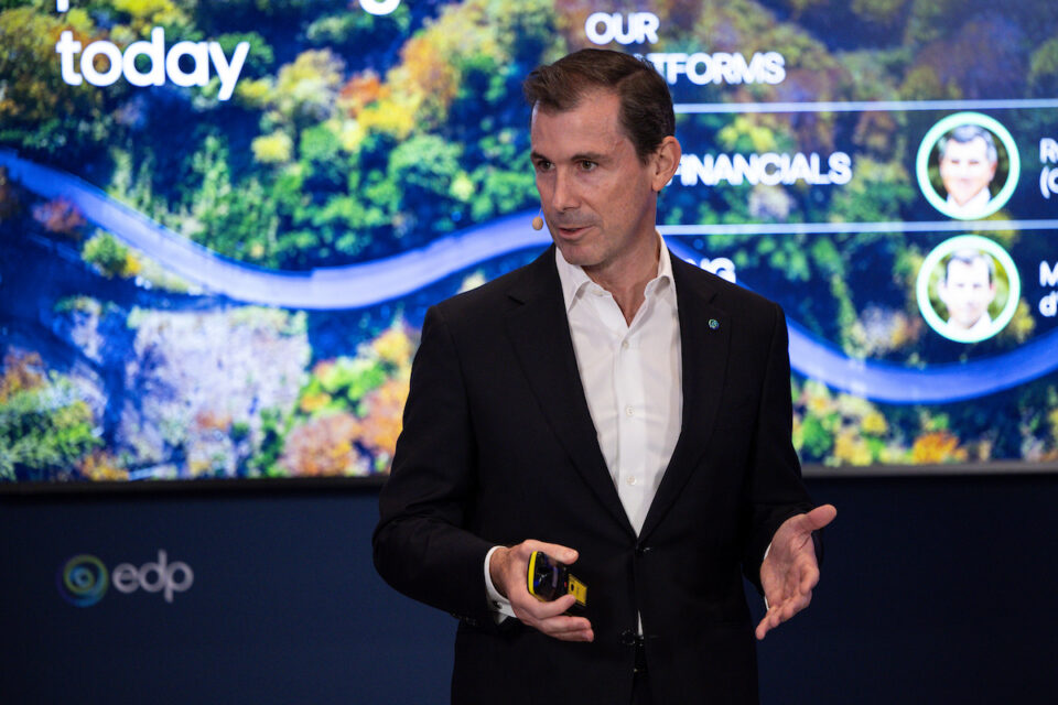 Corte no investimento? "Não estamos pressionados por megawatts. Temos a Google e a Amazon a ligarem", diz CEO da EDP