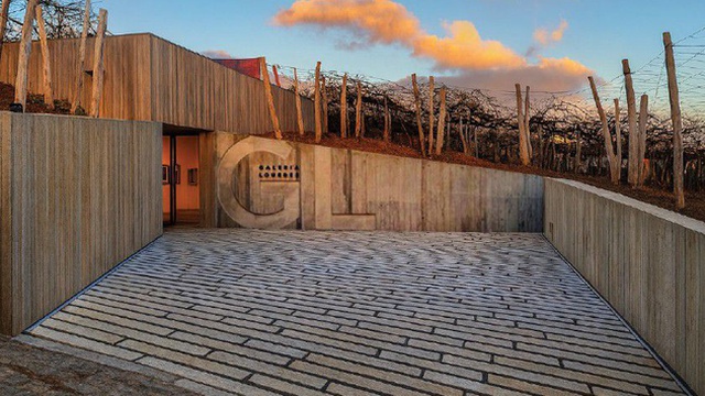 Colecção 'Elas Conversam com Lourdes' para conhecer na Galeria Lourdes
