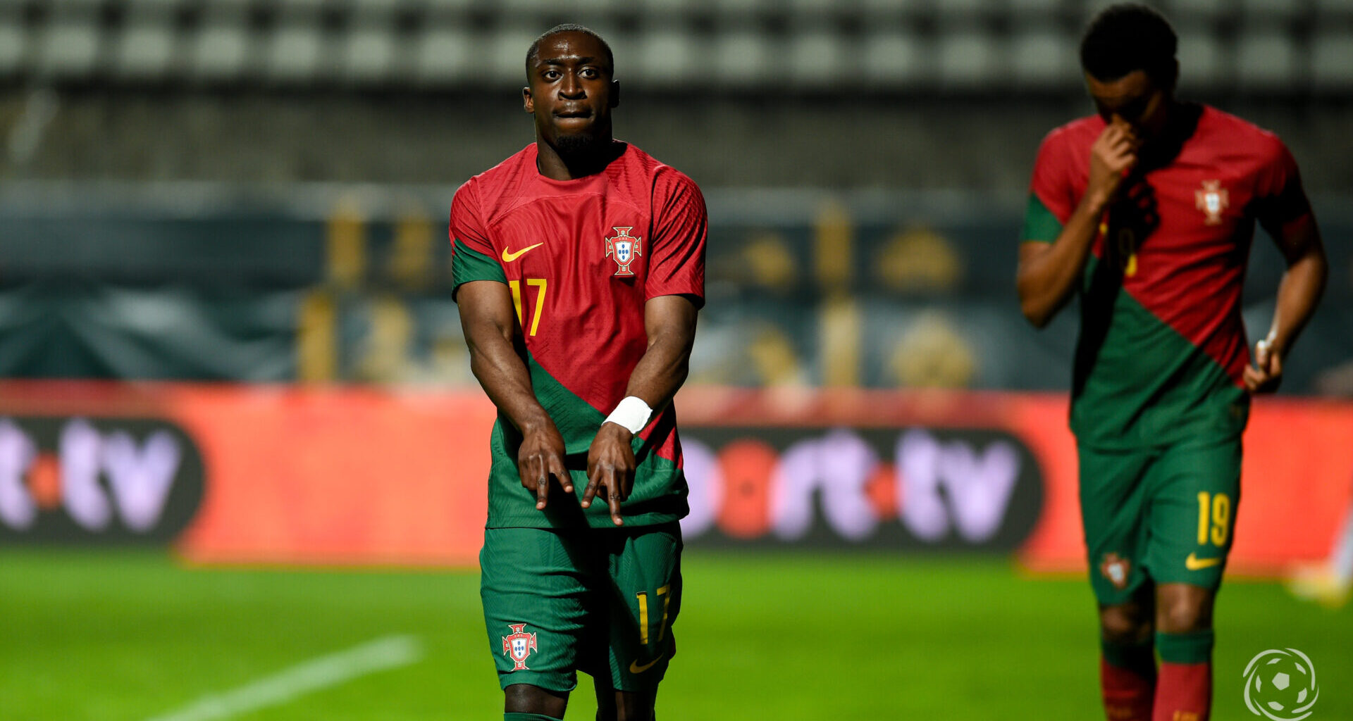 «Espero que a minha equipa ganhe e um golinho também»