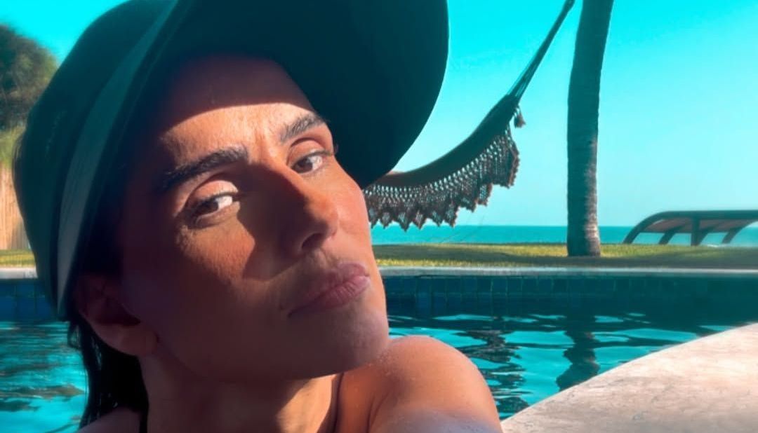 Deborah Secco aparece como Bruna Surfistinha após 14 anos
