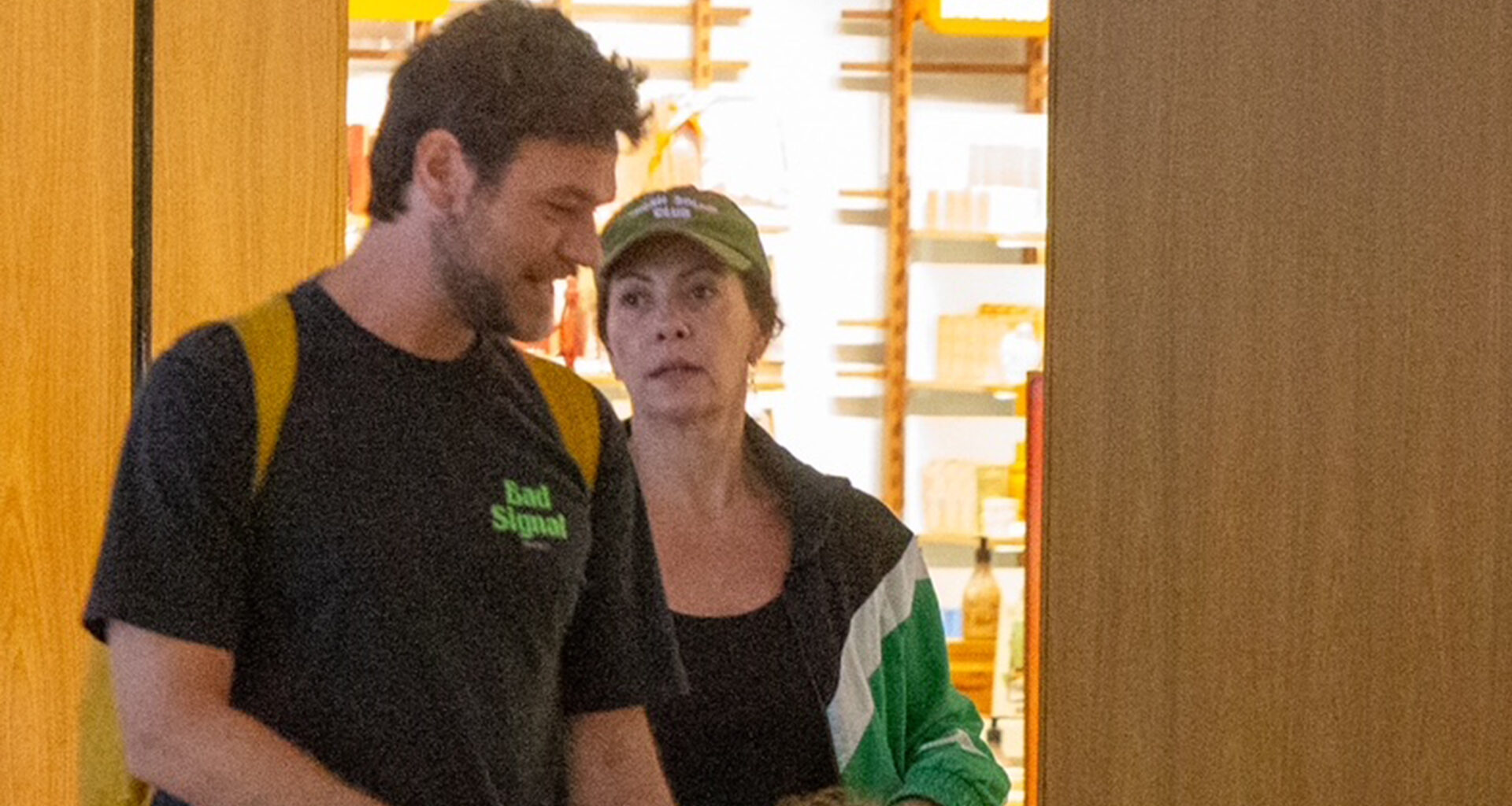 Emilio Dantas e Fabiula Nascimento com os filhos gêmeos - Foto: Thiago Martins / Agnews