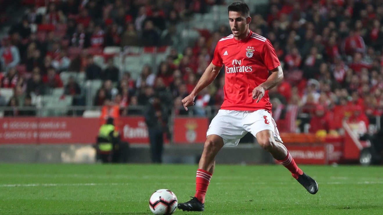 Jogador campeão pelo Benfica opta pela quarta divisão brasileira em vez da segunda divisão espanhola