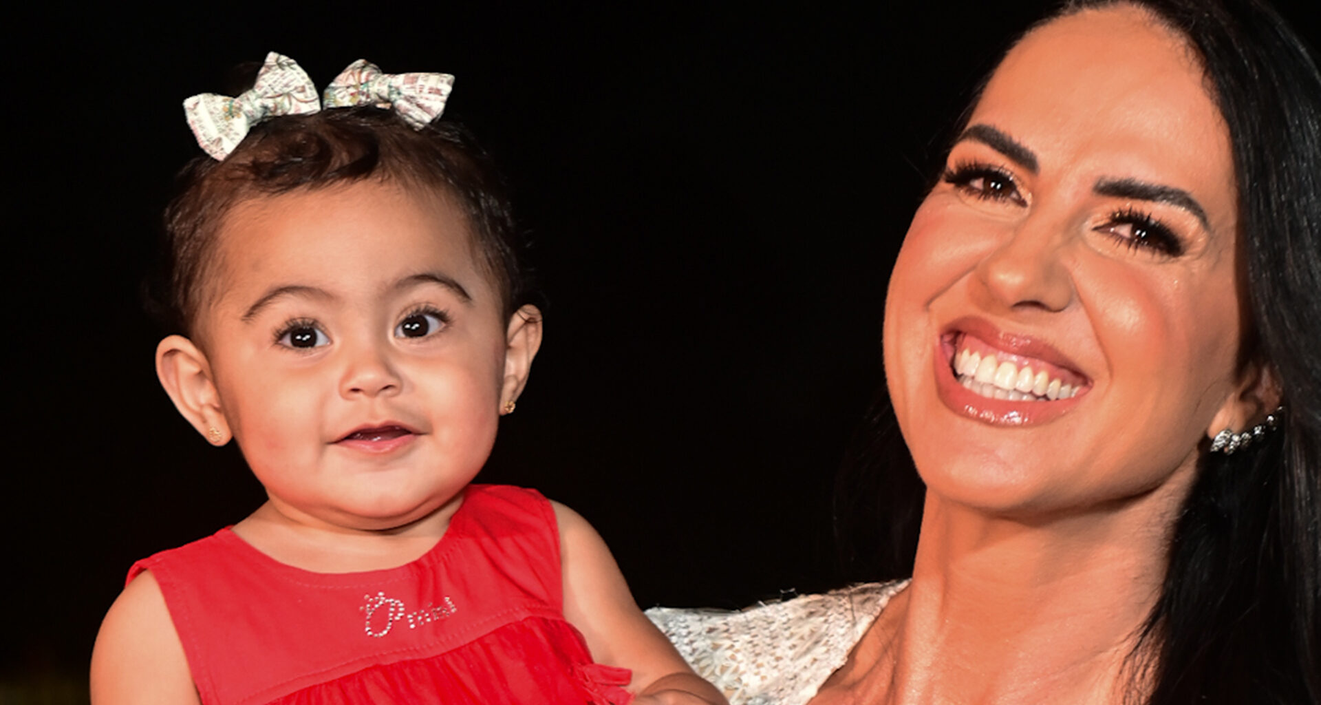 Clara Camargo e Graciele Lacerda - Foto: Leo Franco / AgNews