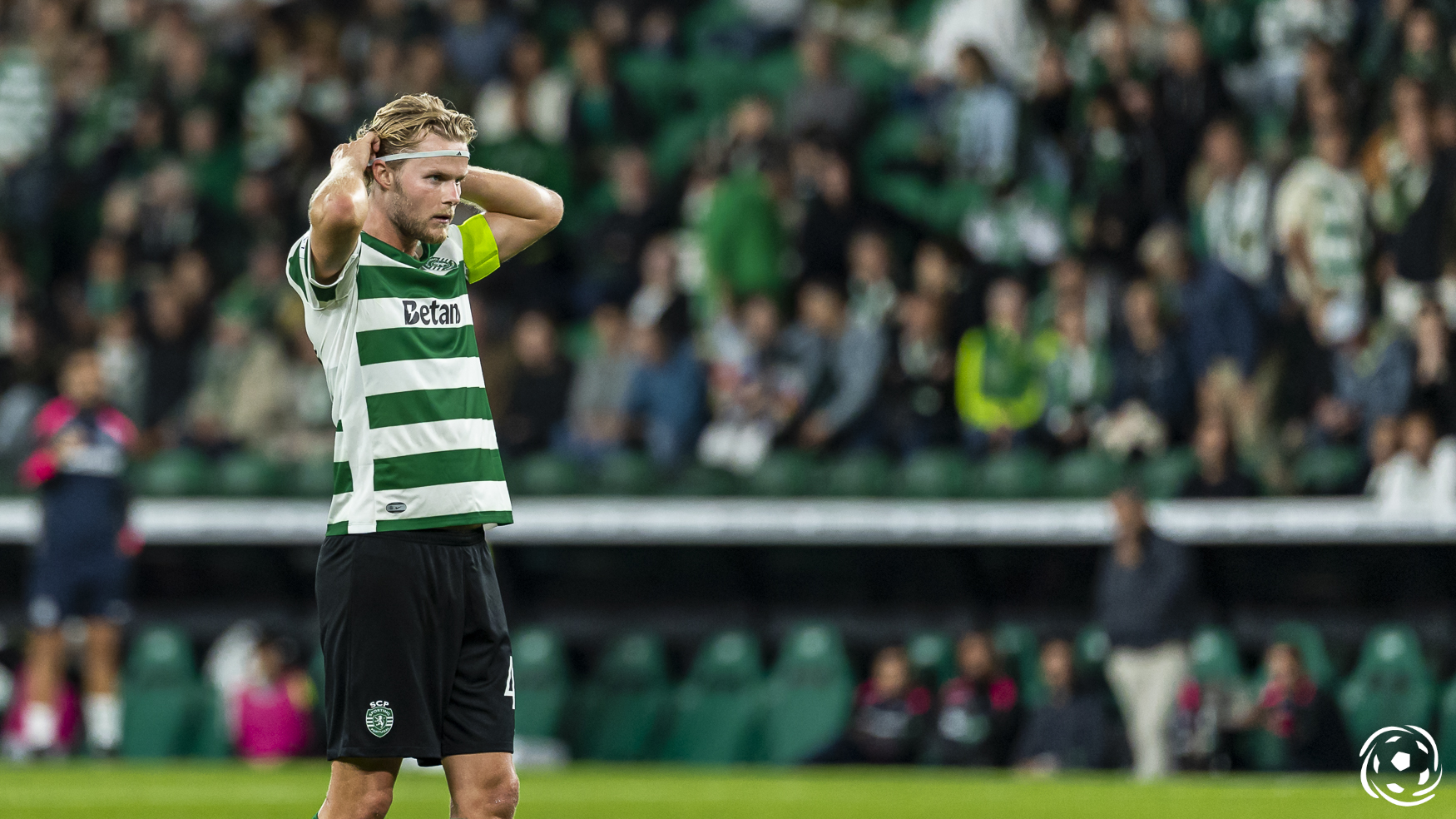 Expulsão de Morten Hjulmand revertida e Sporting x Club Brugge continua a ser jogado 11 x 11