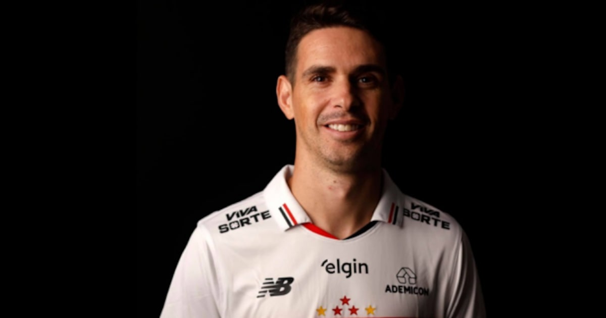 Oscar, do São Paulo, teve síncope vasovagal e segue internado; entenda