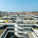 Oriente Green Campus  / LJ-Group Landscape Architecture + Saraiva + Associados + Kohn Pedersen Fox (KPF)  - Fotografia de Exterior