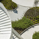 Oriente Green Campus  / LJ-Group Landscape Architecture + Saraiva + Associados + Kohn Pedersen Fox (KPF)  - Imagem 5 de 24