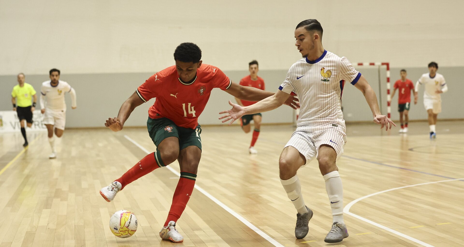 Portugal e França empatam em jogo histórico