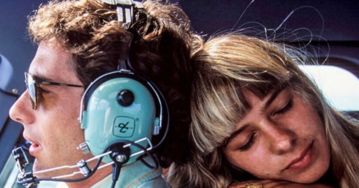 Preço de livro de Adriane Galisteu sobre namoro com Senna dispara 30 anos após lançamento