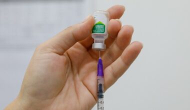 Vacina do HPV pode reduzir em até 86% o risco de câncer cervical, aponta especialista