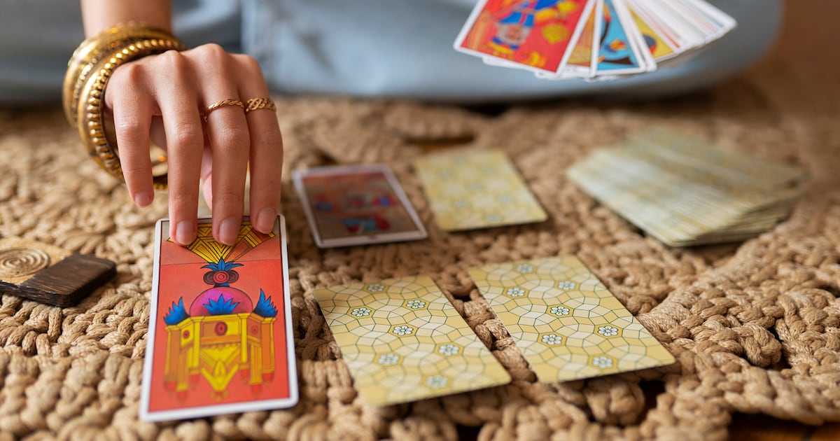 O que o Tarot revela nesta semana para os signos de Sagitário, Capricórnio, Aquário e Peixes – Metro World News Brasil