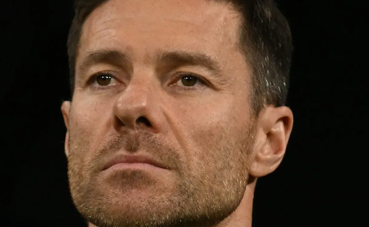 Xabi Alonso muda postura no Real Madrid após conselho de Florentino