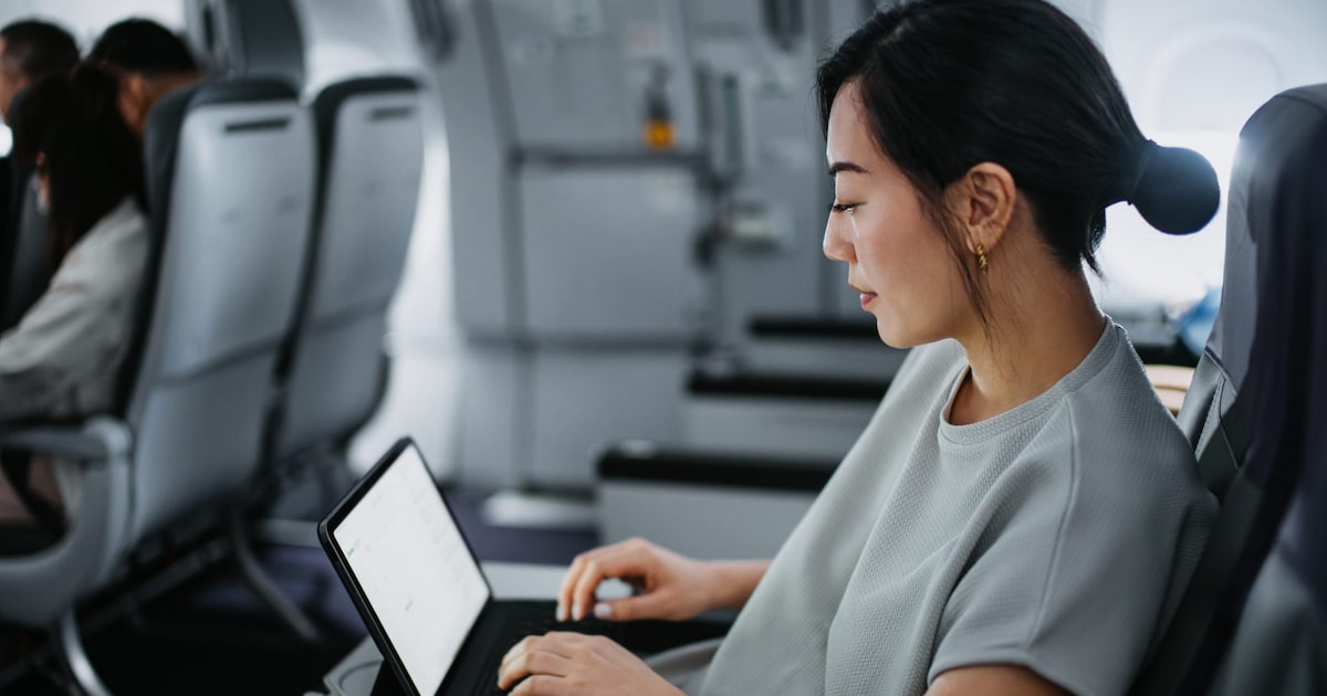Conheça as 4 melhores maneiras de evitar pegar doenças em voos, segundo um médico de comitê olímpico