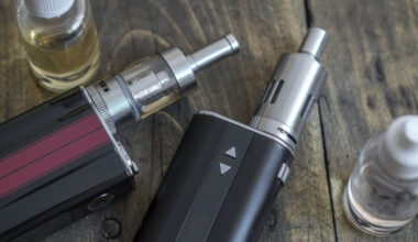 Uso de cigarros eletrônicos impulsiona aumento do tabagismo no Brasil, alertam especialistas