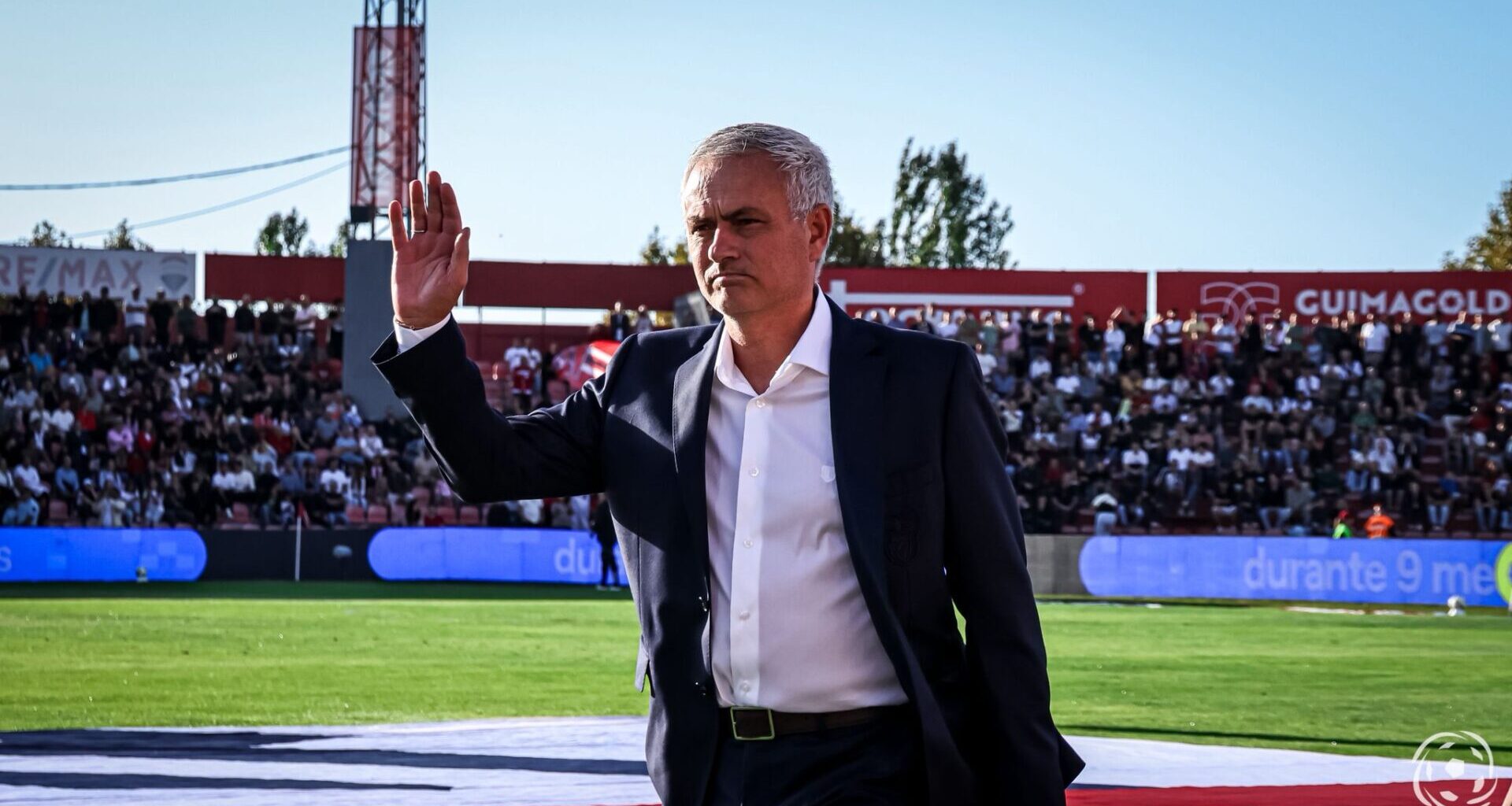 vou ganhar o campeonato, porque tenho o Mágico José comigo»