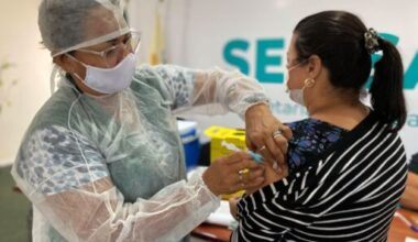 Dez unidades de saúde ofertam vacinação contra influenza neste sábado, 08