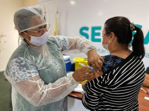 Dez unidades de saúde ofertam vacinação contra influenza neste sábado, 08