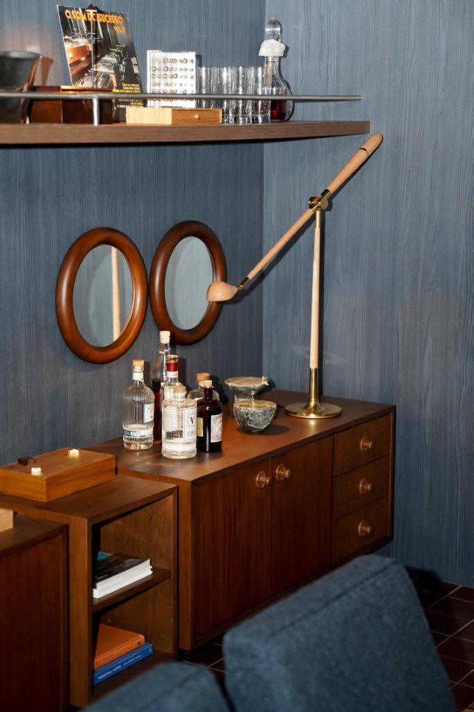 A influência das madeiras escuras e claras na atmosfera: elegância ou leveza na decoração?