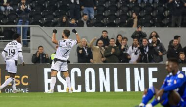 Lanterna vermelha colocada nos calabouços do castelo (crónica)