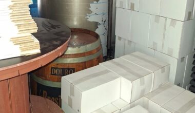 Apreendidas 1.326 garrafas. ASAE desmonta "unidade ilegal" de vinho do Douro