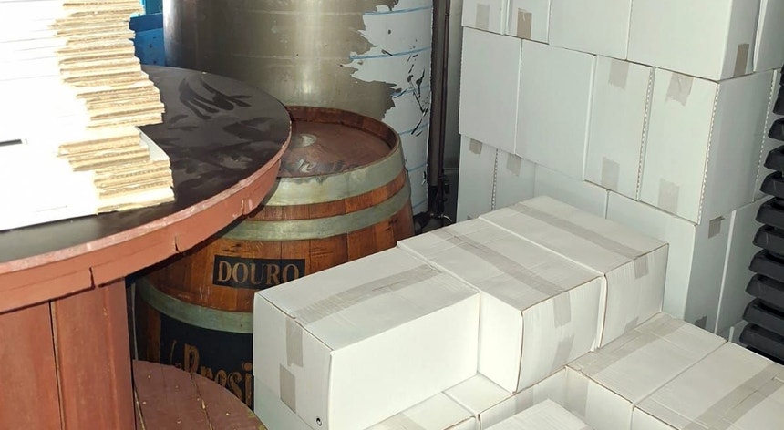Apreendidas 1.326 garrafas. ASAE desmonta "unidade ilegal" de vinho do Douro