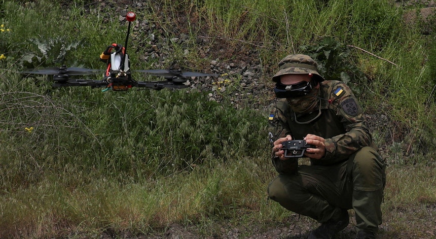 Rússia destrói 71 drones em dez regiões e na Crimeia