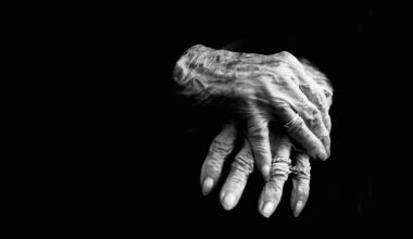 Acordo multimilionário para novo medicamento contra Parkinson