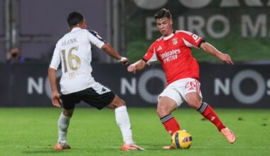 Benfica marca dois golos perto do fim e vence Nacional por 2-1