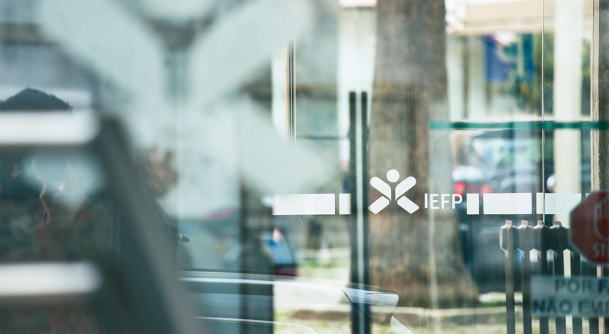 Taxa de desemprego diminui para 5,8% no terceiro trimestre