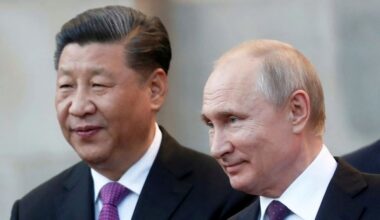 Xi Jinping descreve relação com Moscovo como "escolha estratégica"