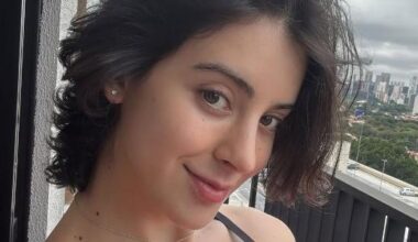 Bella Longuinho colocou recentemente implantes de silicone nos seios