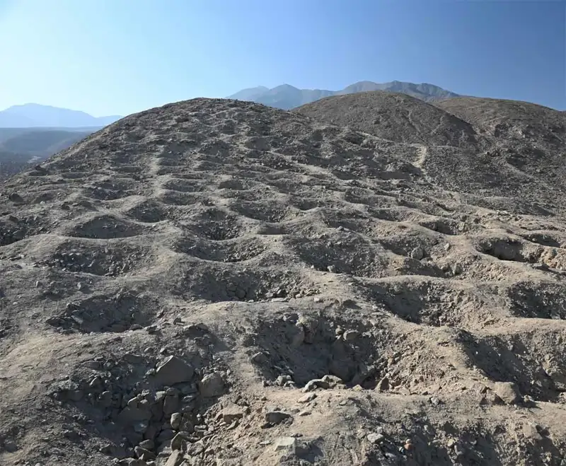 Buracos no Monte Sierpe