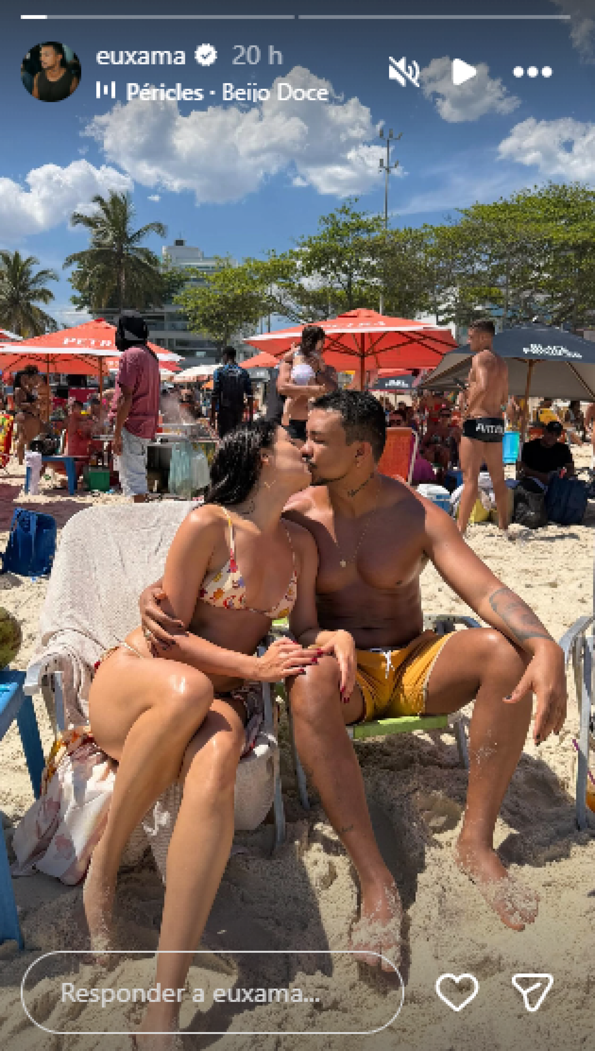 Xamã e Sophie Charlotte aproveitam dia de praia em clima de romance - Reprodução / Instagram