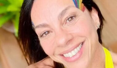 Carla Marins revela verdadeiro segredo para manter boa forma aos 57 anos -  (crédito: Observatorio dos Famosos)