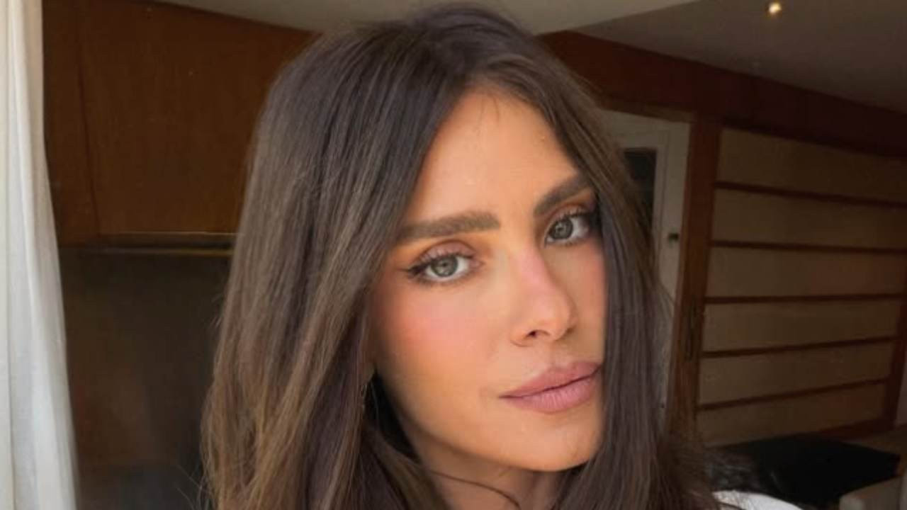 Carolina Dieckmmann flagra ratos em cinema de Amsterdã: "Meti o pé"